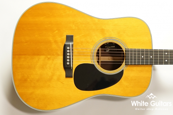 Custom Shop D-28 Premium Grade Bearclaw Sitka Spruce / Madagascar Rosewood